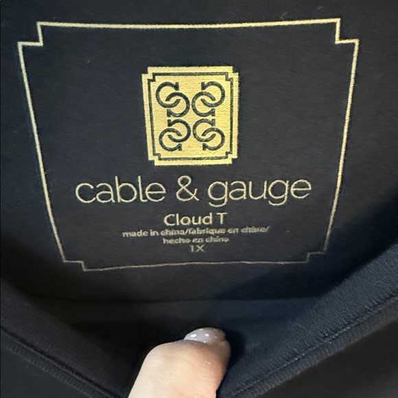 Cable & Gauge Black Short Sleeve Top - Picture 2 of 7